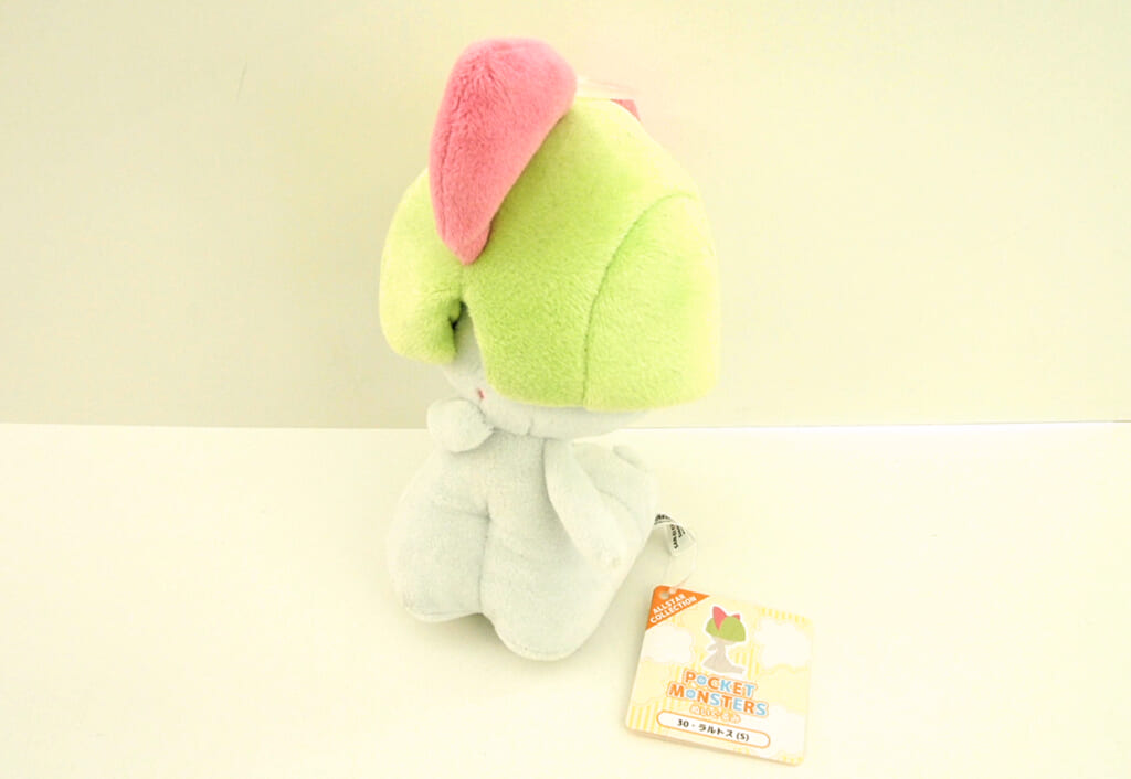 ralts_s-e1657182602250- ralts_s-e1657182602250-