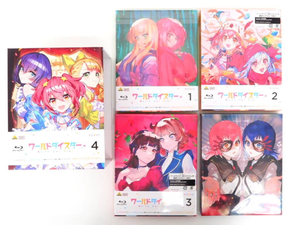 ワールドダイスター Blu-ray全4巻 特装限定版BOX付きを買取しました！【完全限定／高価買取】の表紙